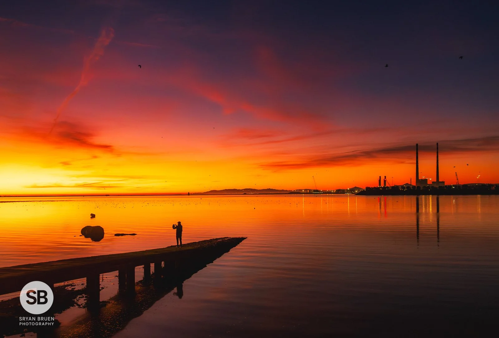2025-01-15 Clontarf Jetty sunrise glow silhouette 15 January 2025.jpg