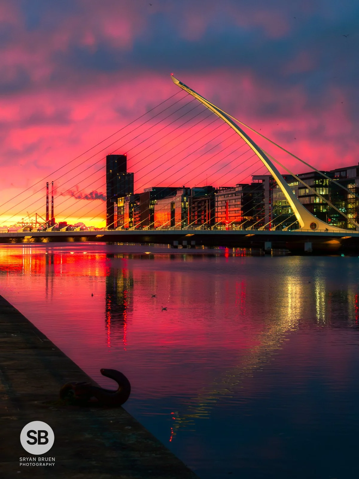 2025-10-30 Samuel Beckett Bridge sunrise reflections.jpg