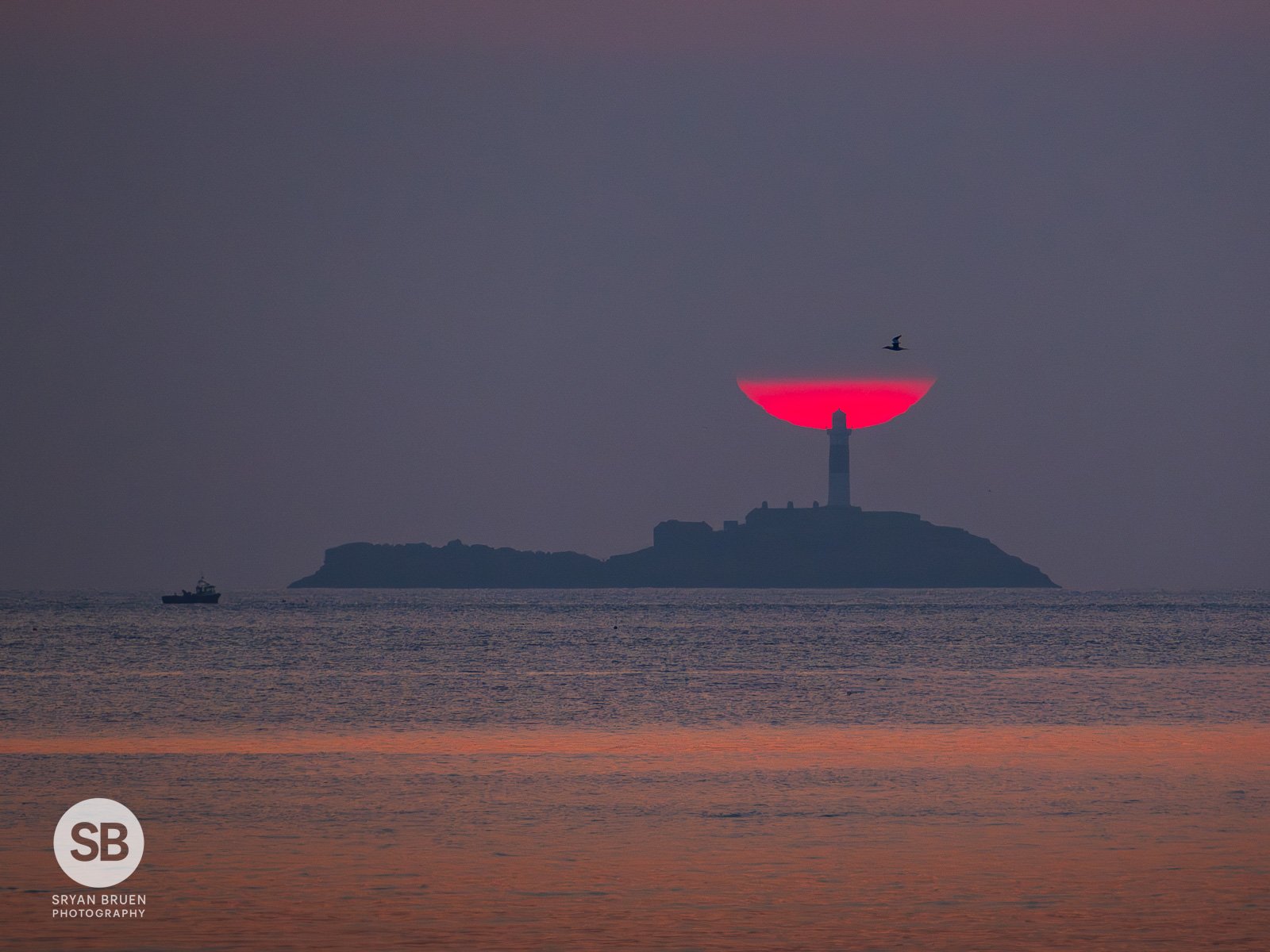 2026-04-27 Rockabill red sunrise 2.jpg
