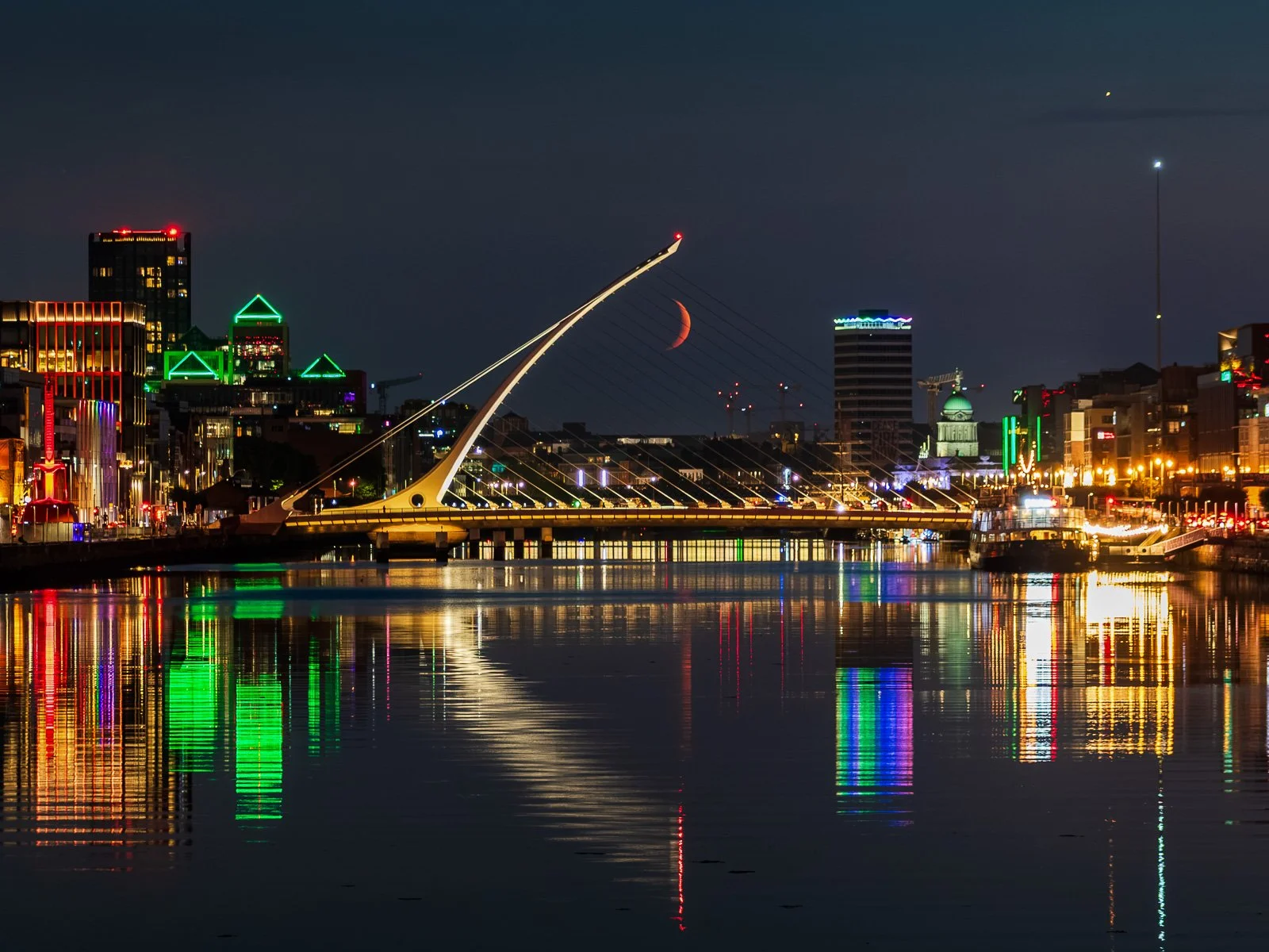 2026-07-17 Samuel Beckett Bridge moonset.jpg