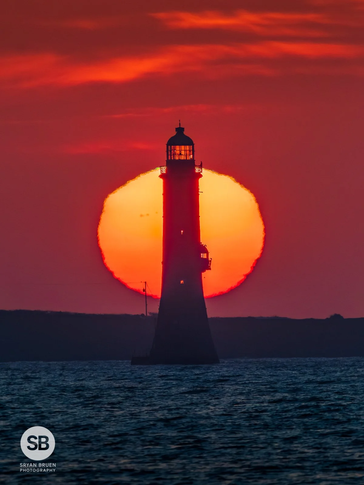 2026-04-24 Haulbowline Lighthouse sunrise alignment.jpg