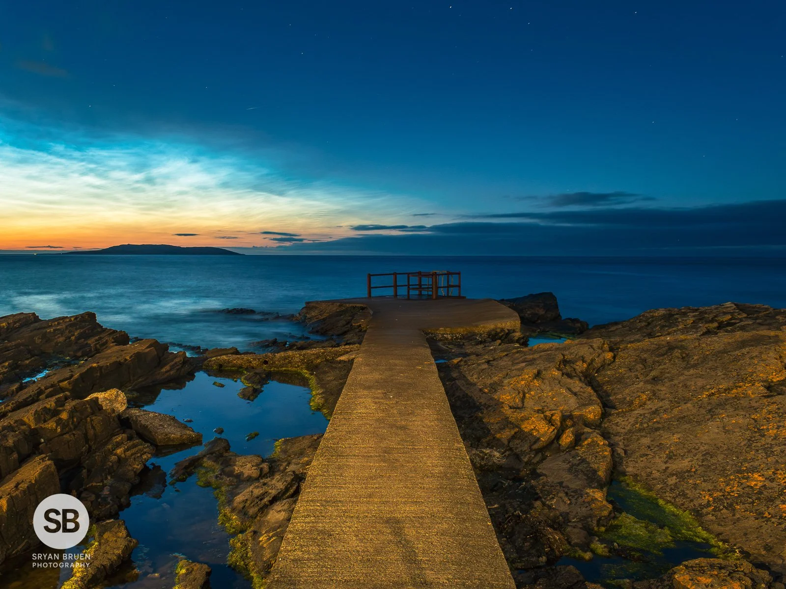 2025-06-30 High Rock noctilucent clouds facing east 30 June 2025.jpg