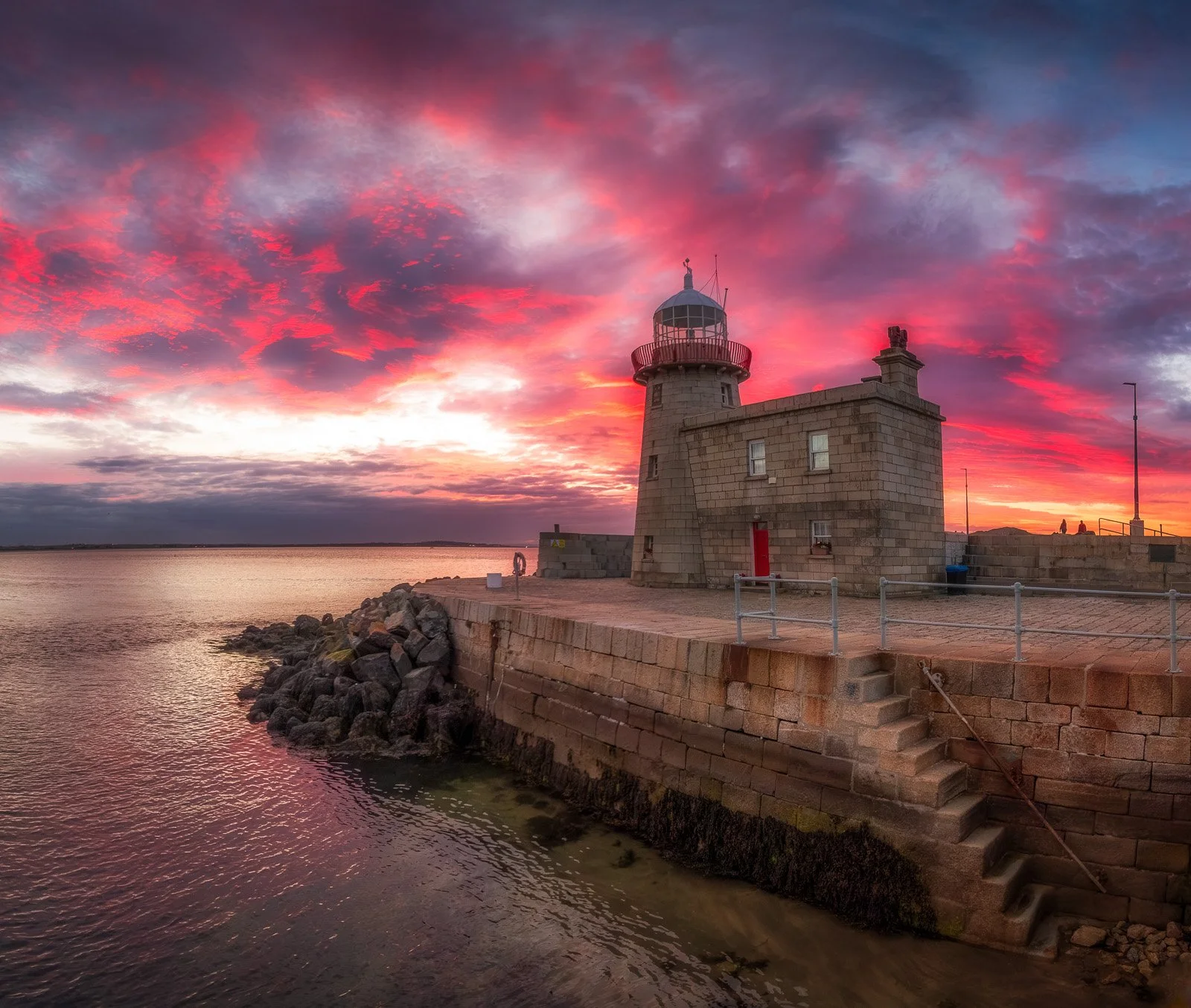 2026-06-17 Howth Lighthouse sunset red sky pano.jpg
