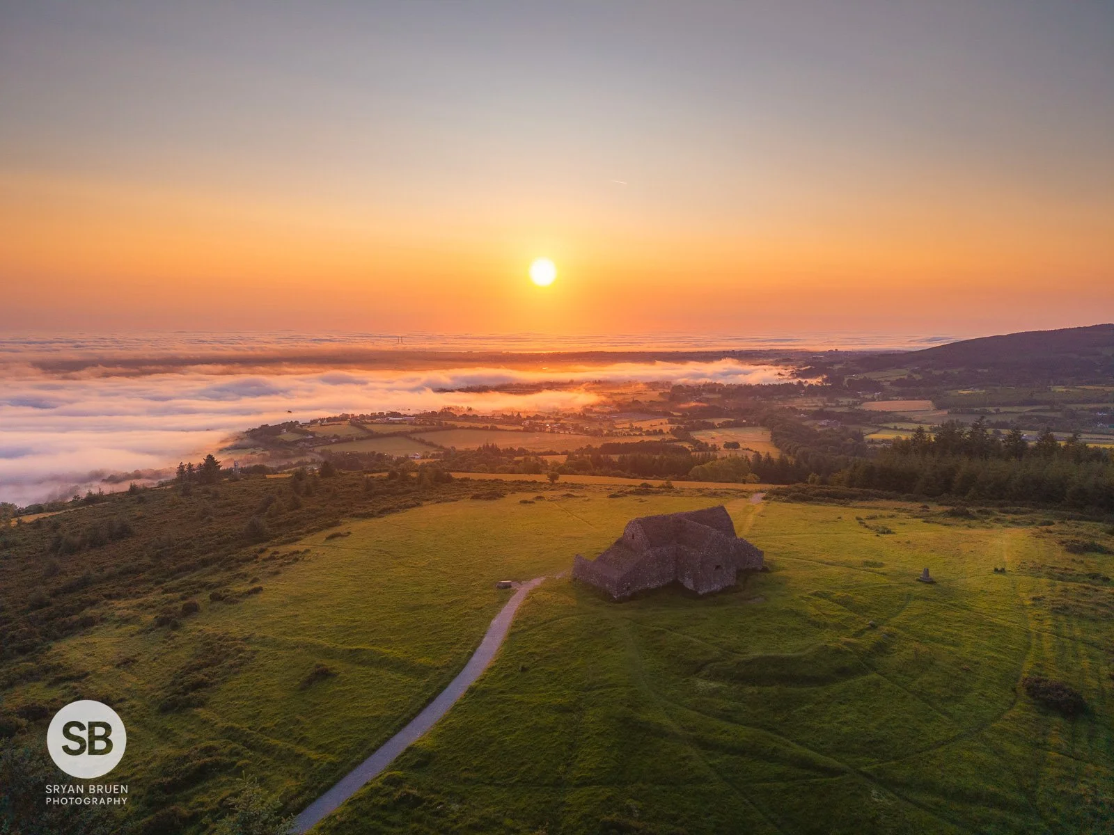 2025-06-19 Hellfire Club fog sunrise 19 June 2025.jpg