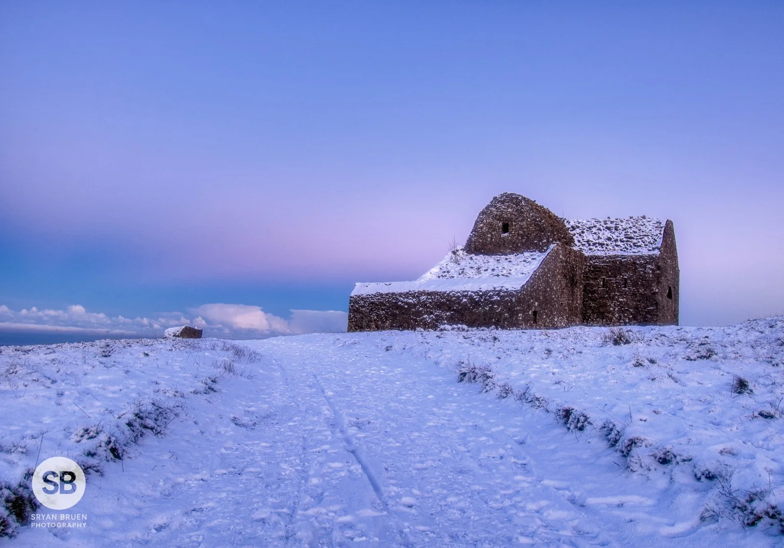 2022-12-09 Hellfire Club winter snow 9 December 2022.jpg