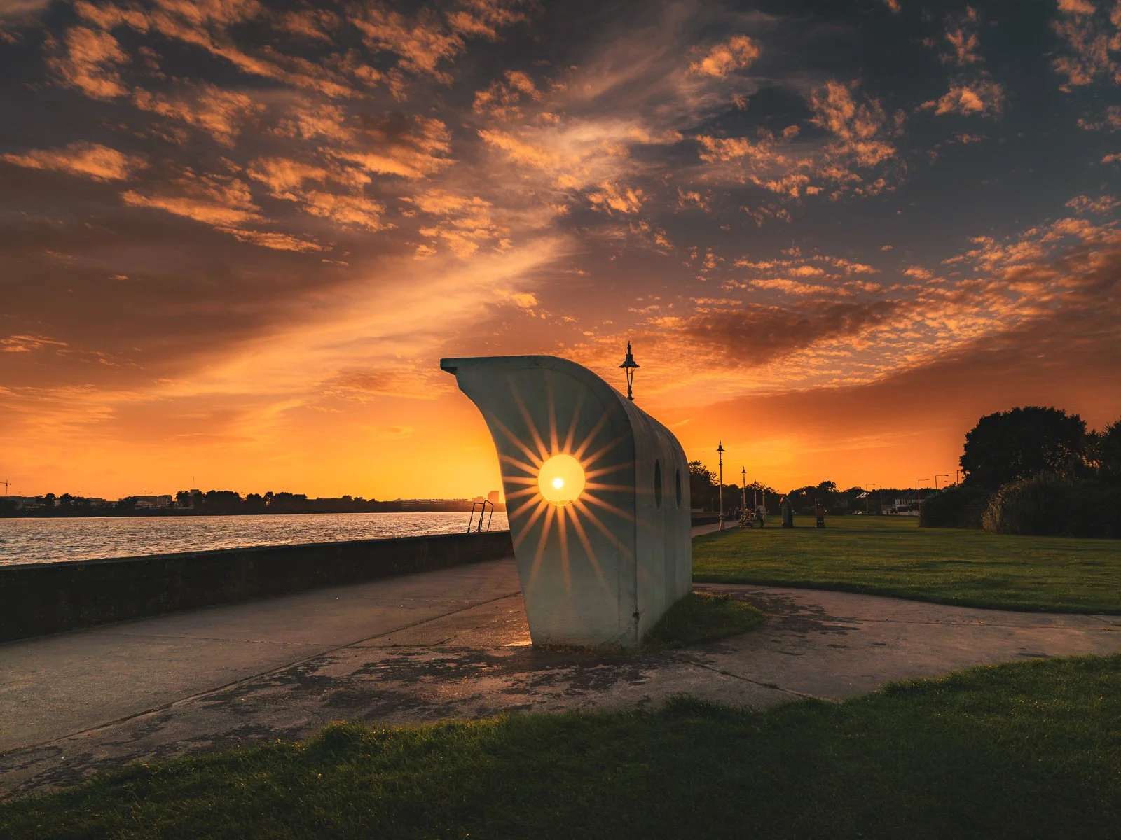 2026-09-19 Clontarf shelter sunset starburst.jpg