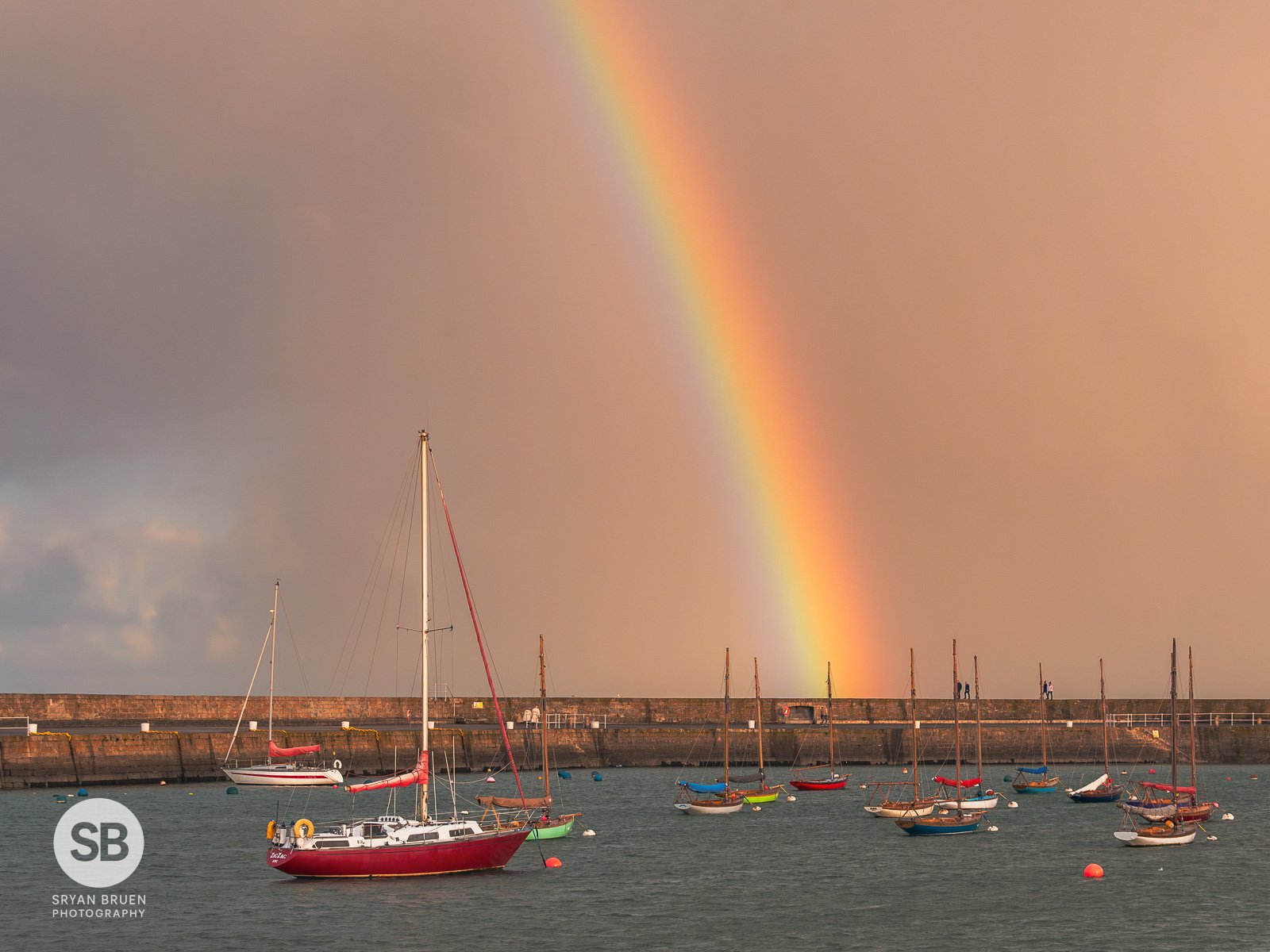 2023-10-24 Howth Harbour boats rainbow 24 October 2023.jpg