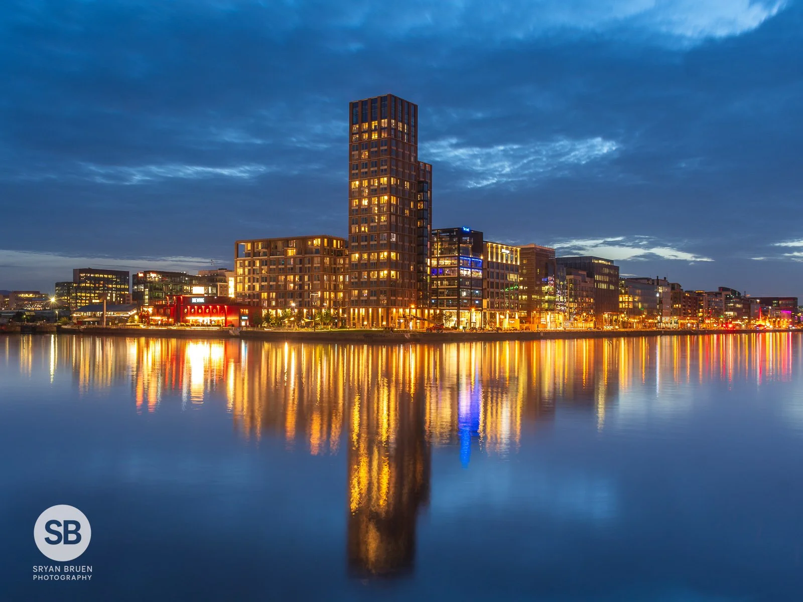 2023-10-08 Dublin Docklands blue hour reflections 8 October 2023.jpg