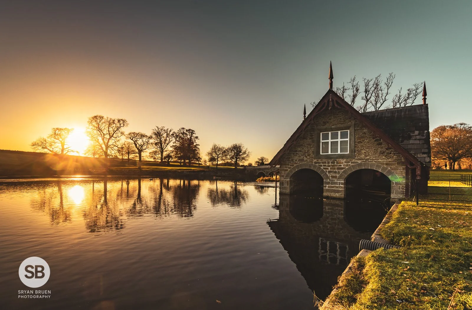 2022-12-15 Carton House sunset panorama 15 December 2022.jpg