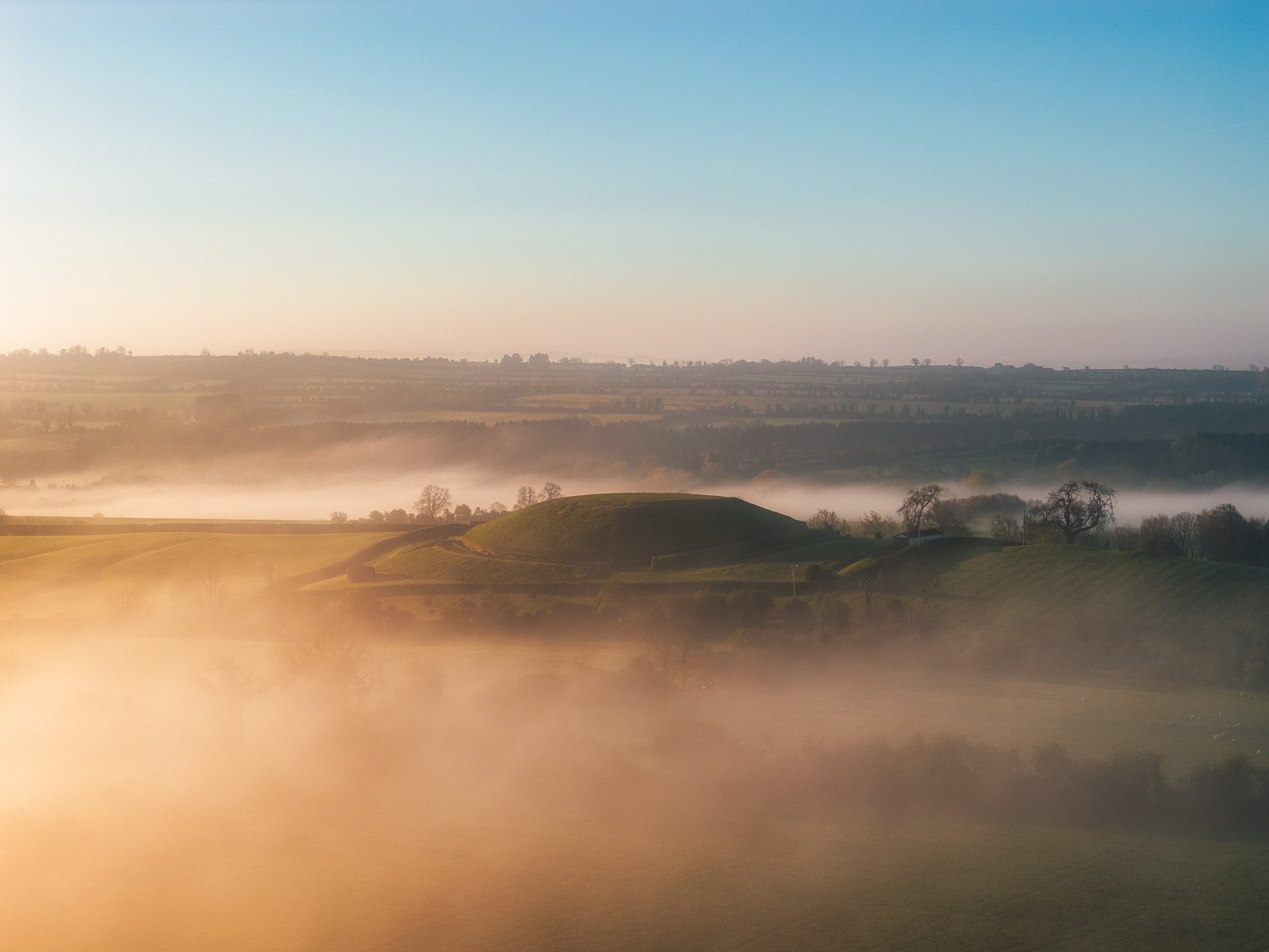 2026-04-24 Newgrange misty morning 2.jpg
