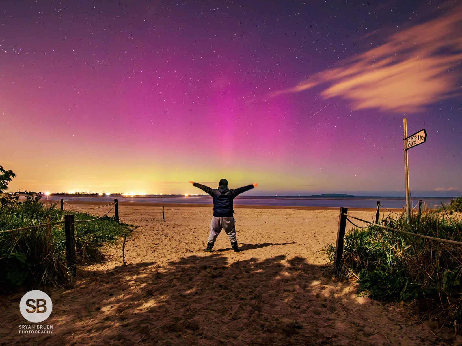 2024-04-16 Burrow Beach aurora selfie 16 April 2024.jpg