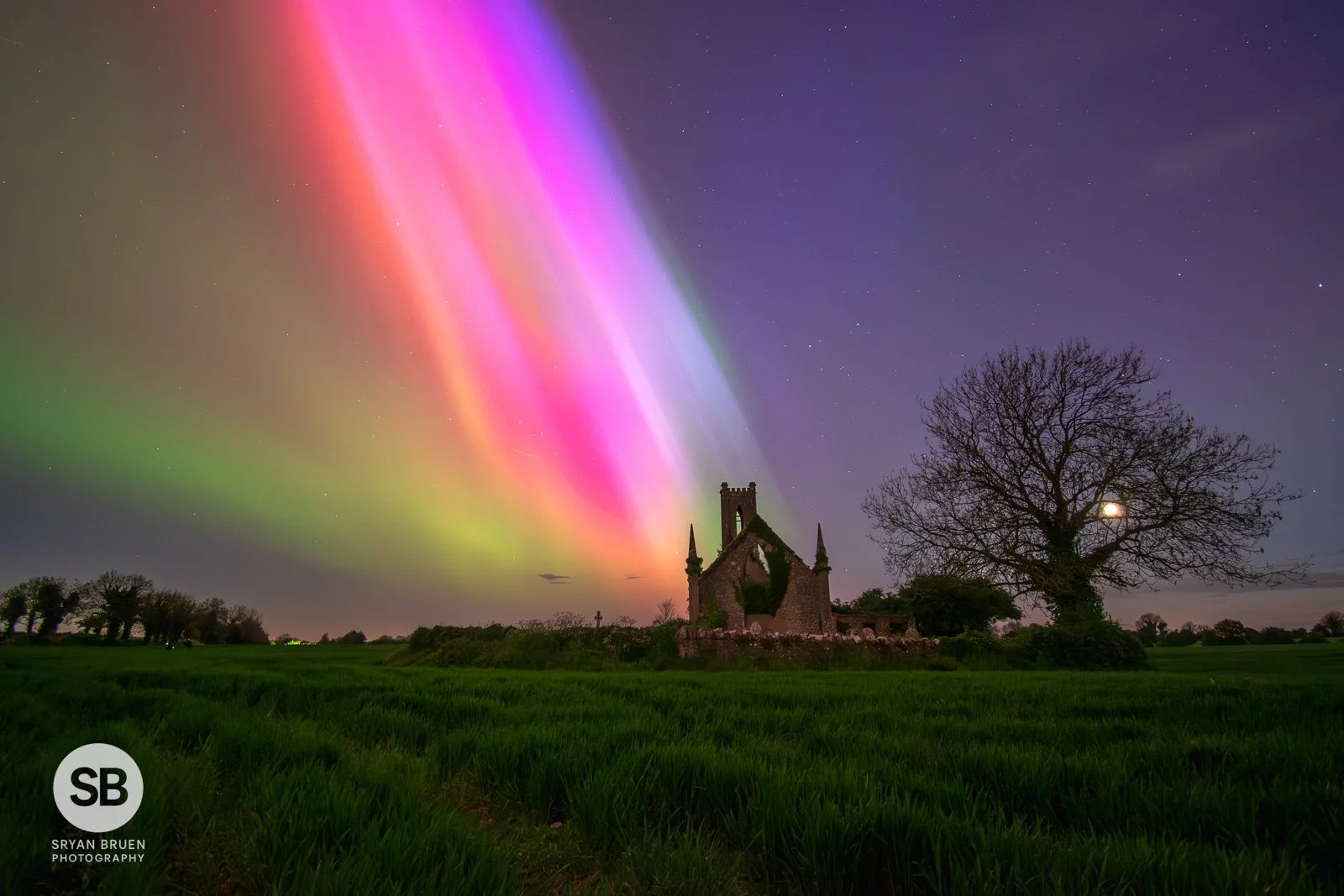 2024-05-10 Ballynafagh Church aurora 10 May 2024.jpg