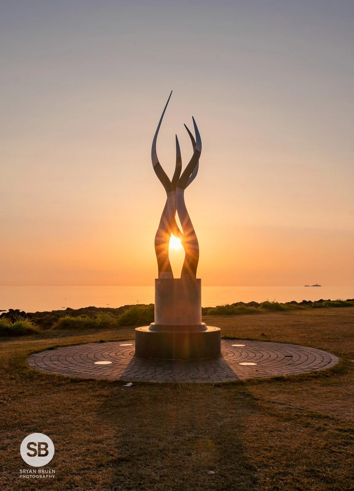 2021-07-21 Skerries statue sunrise 21 July 2021.jpg