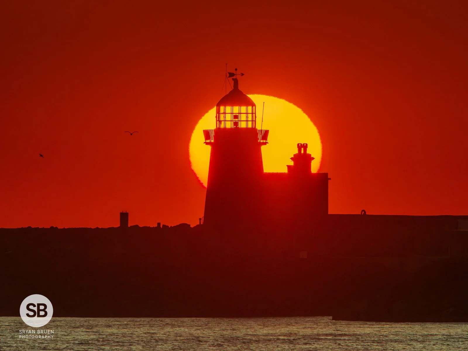 2025-04-02 Howth Lighthouse sunrise 3 2 April 2025.jpg