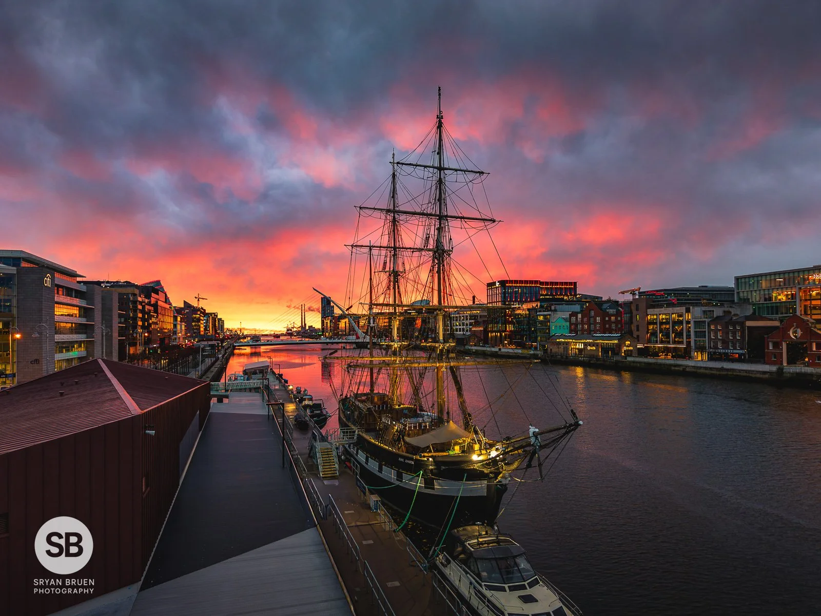 2025-10-30 Jeanie Johnston Dublin sunrise.jpg