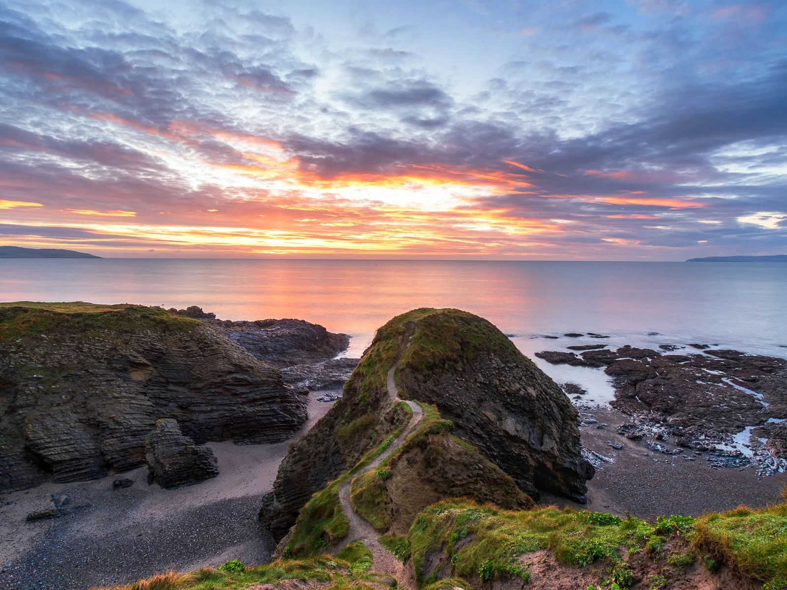 2024-02-11 Portrane cliff sunrise 11 February 2024.jpg
