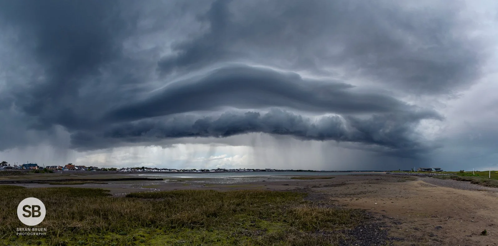 2021-05-18 Burrow Beach shelf cloud re-edit 18 May 2021.jpg