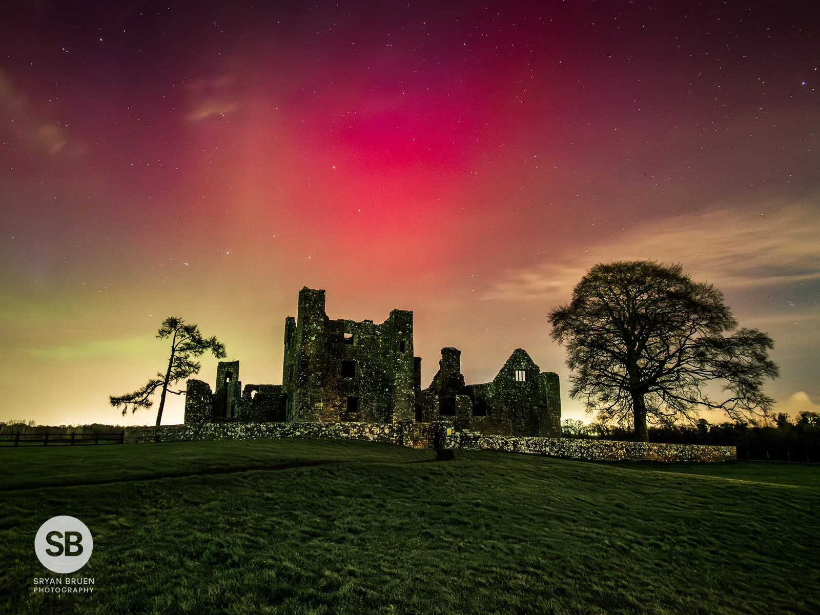 2026-01-20 Bective Abbey aurora borealis.jpg