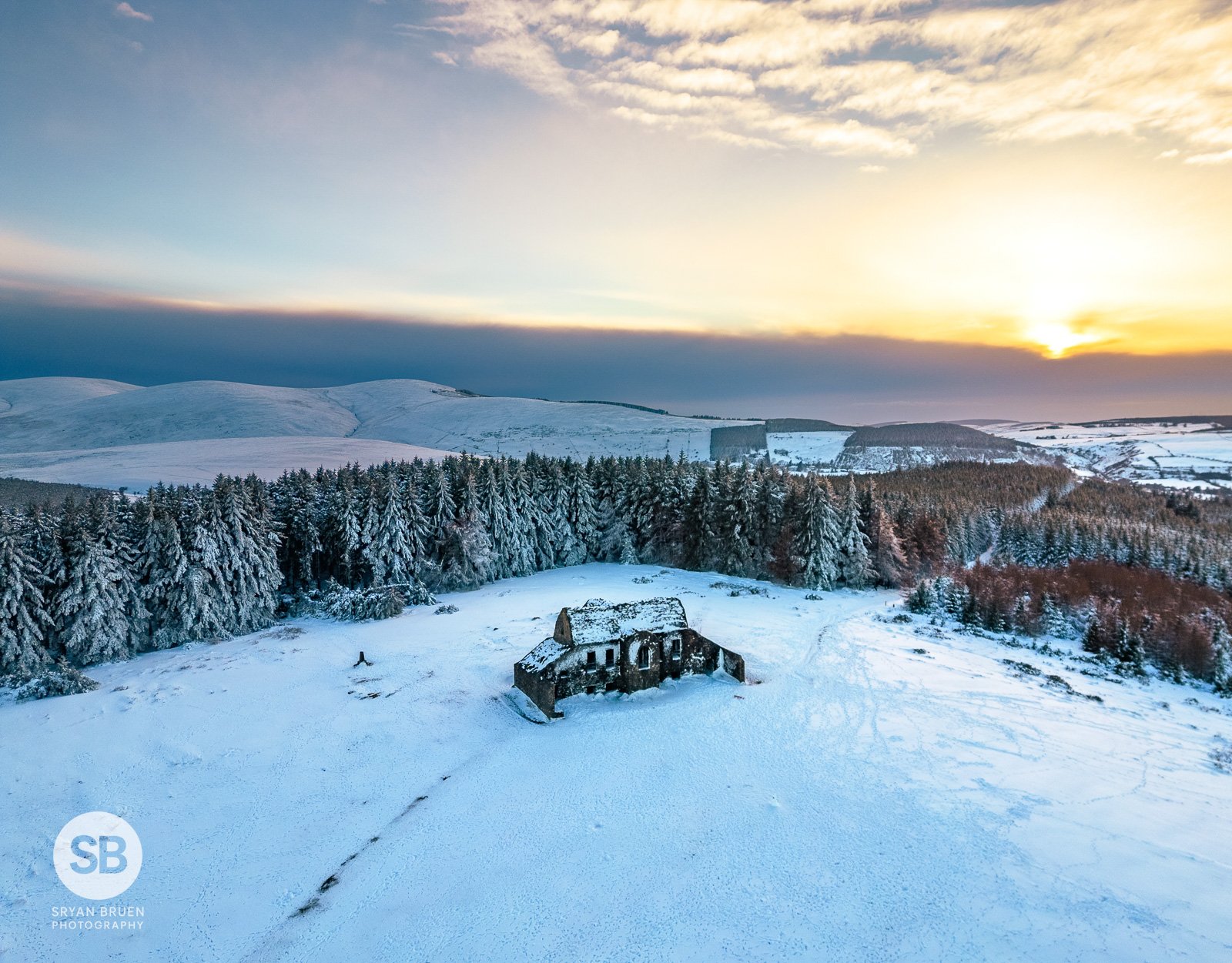 2023-03-10 Hellfire Club snow sunset 10 March 2023(1).jpg