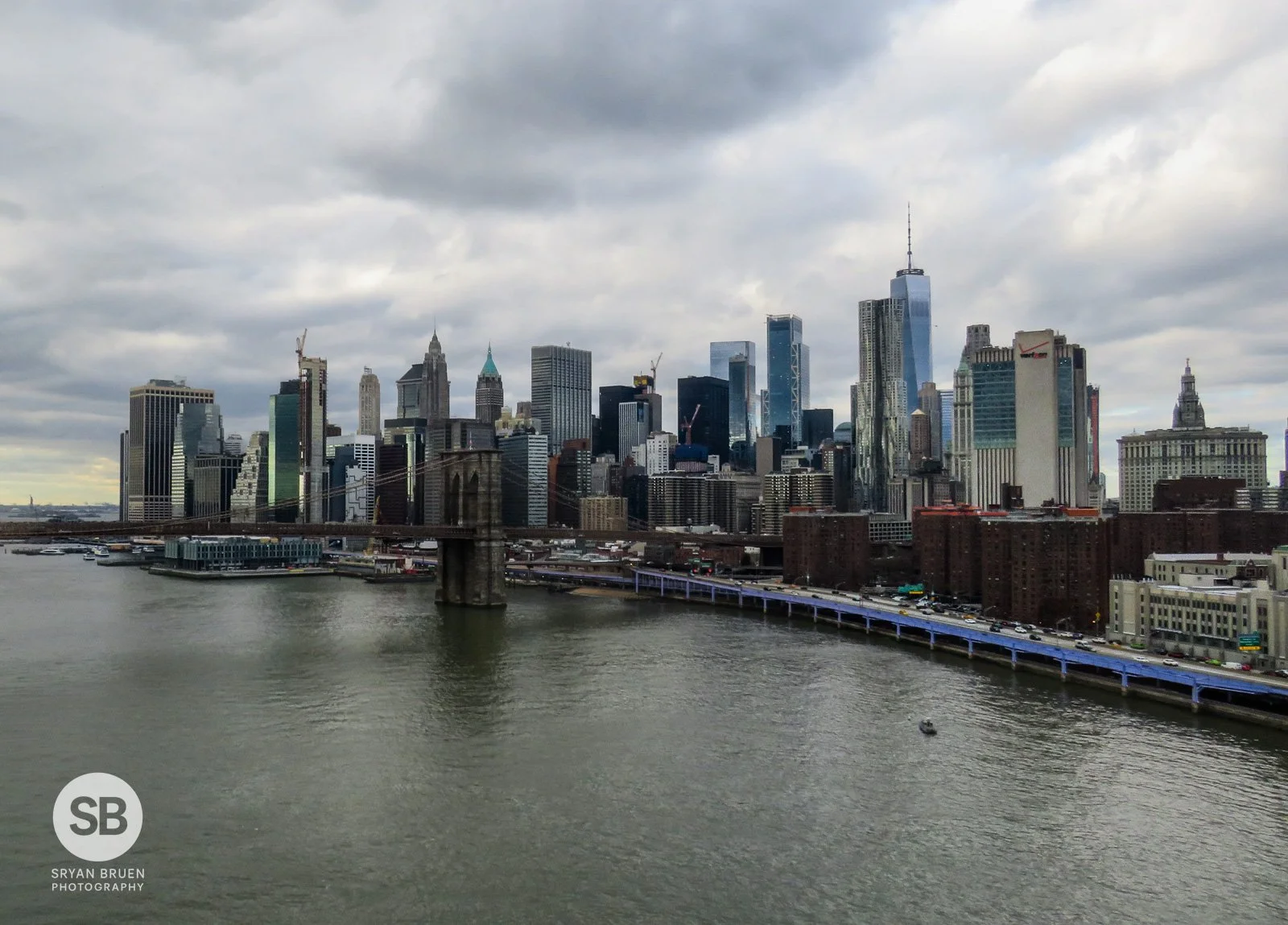 2018-12 New York City view from Manhattan Bridge.jpg