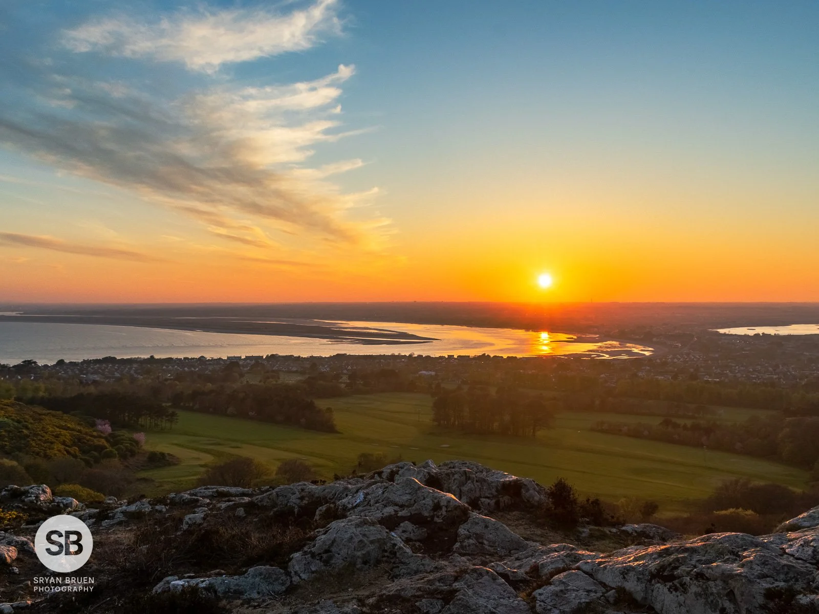 2021-04-25 Muck Rock Howth sunset 25 April 2021.jpg