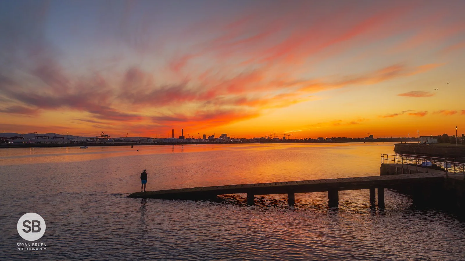 2024-10-14 Clontarf jetty silhouette sunset 14 October 2024.jpg