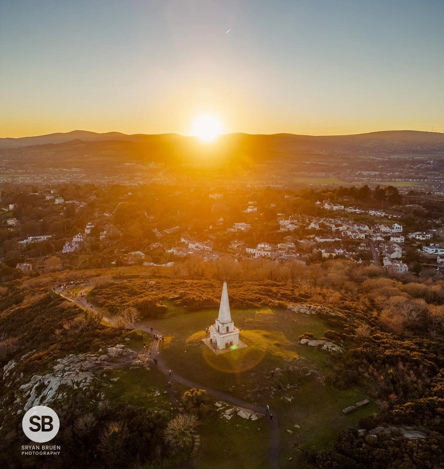 2023-01-02 Killiney Obilesk sunset darker 2 January 2023.jpg