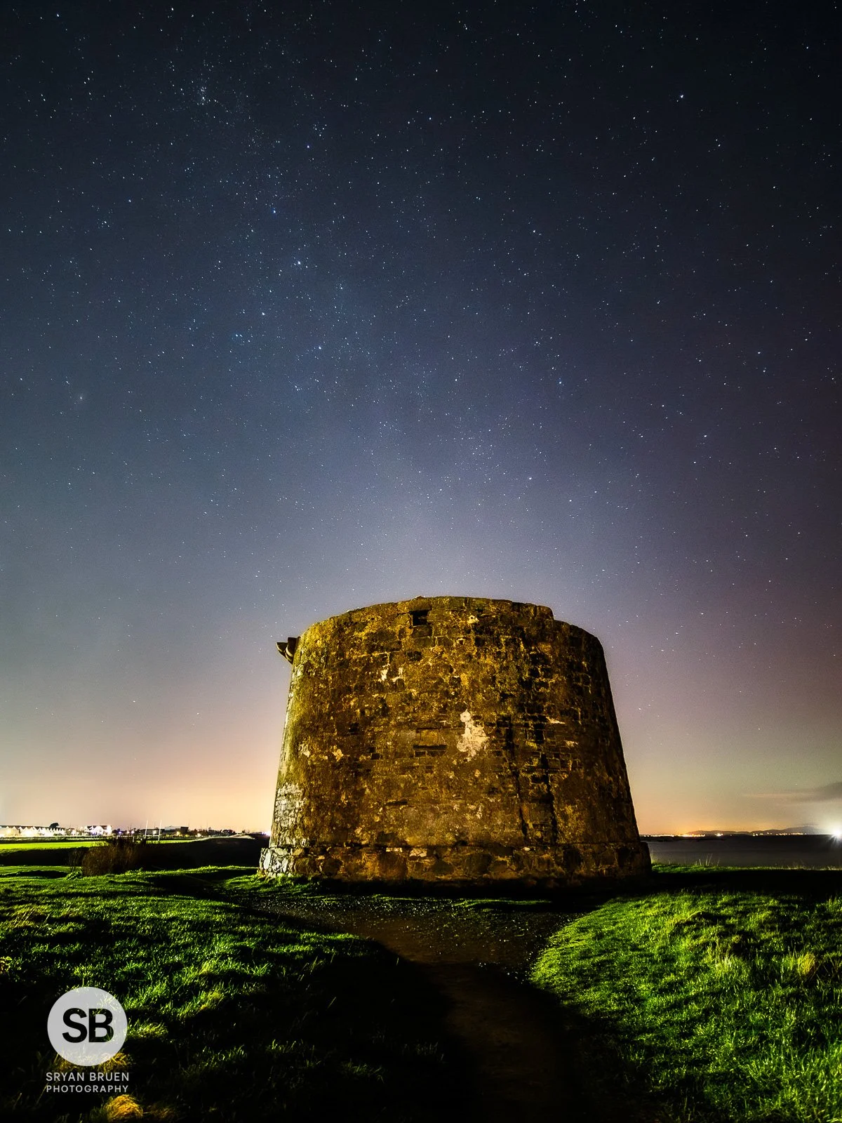 2025-02-24 Balbriggan martello tower faint milky way 24 February 2025.jpg