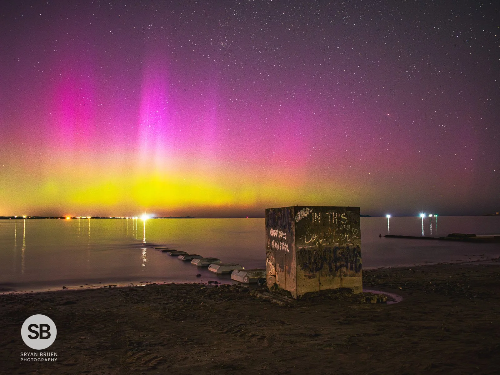 2025-05-17 Burrow Beach aurora borealis 17 May 2025.jpg