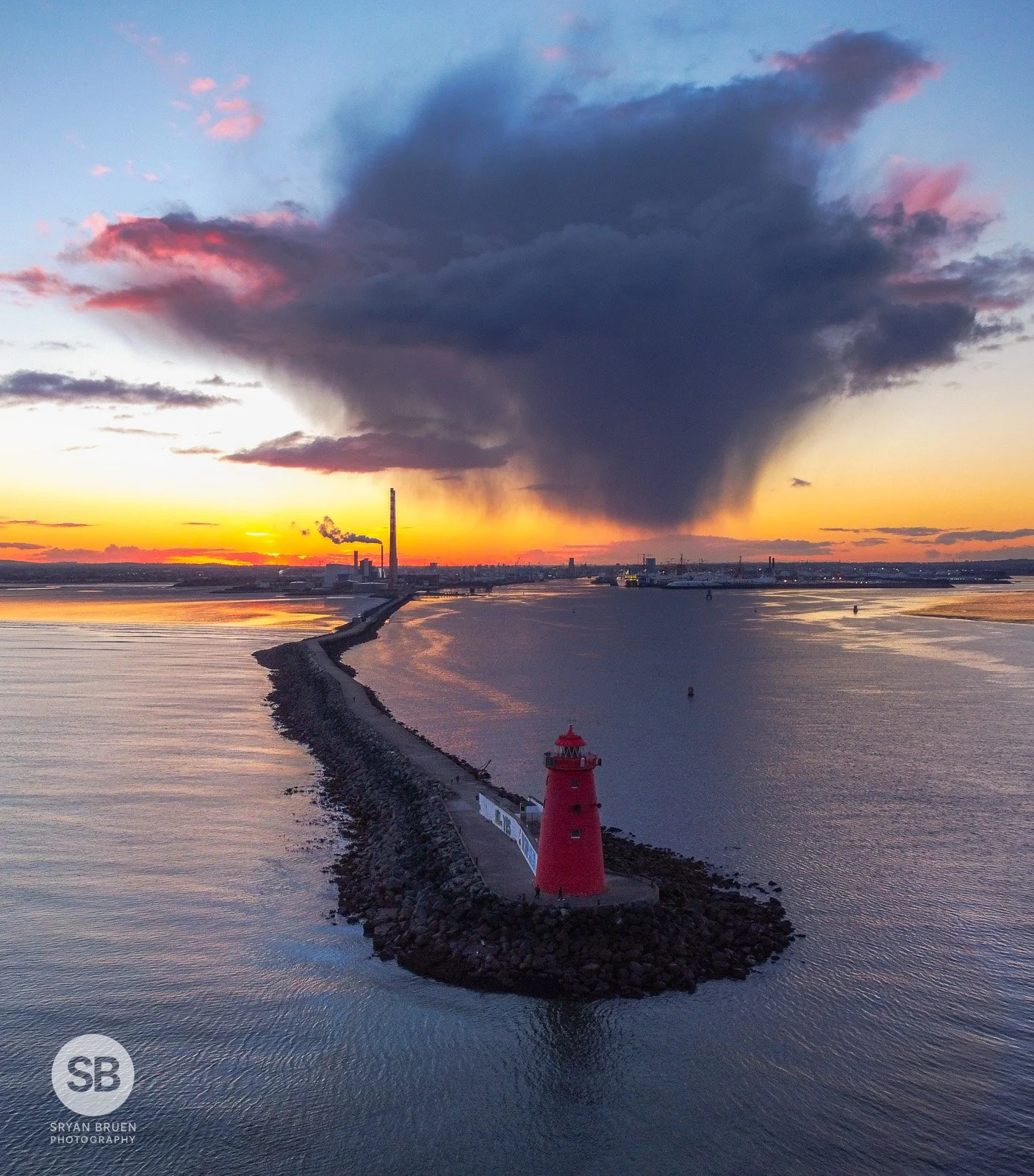 2022-03-04 Shower approaching Poolbeg Lighthouse 4 March 2022.jpg