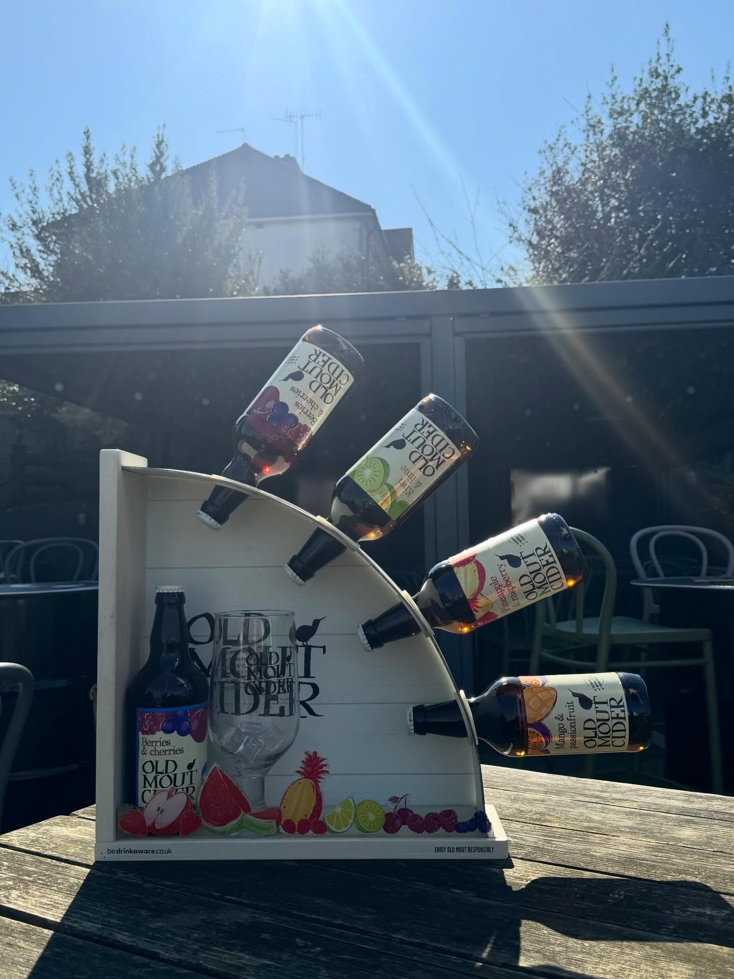 Sun shining, cider flowing, and good vibes all around🍻 

Come join us at the Wilmy for a drink today! ☀️ 

The perfect spot to kick back, relax, and soak it all in 😌