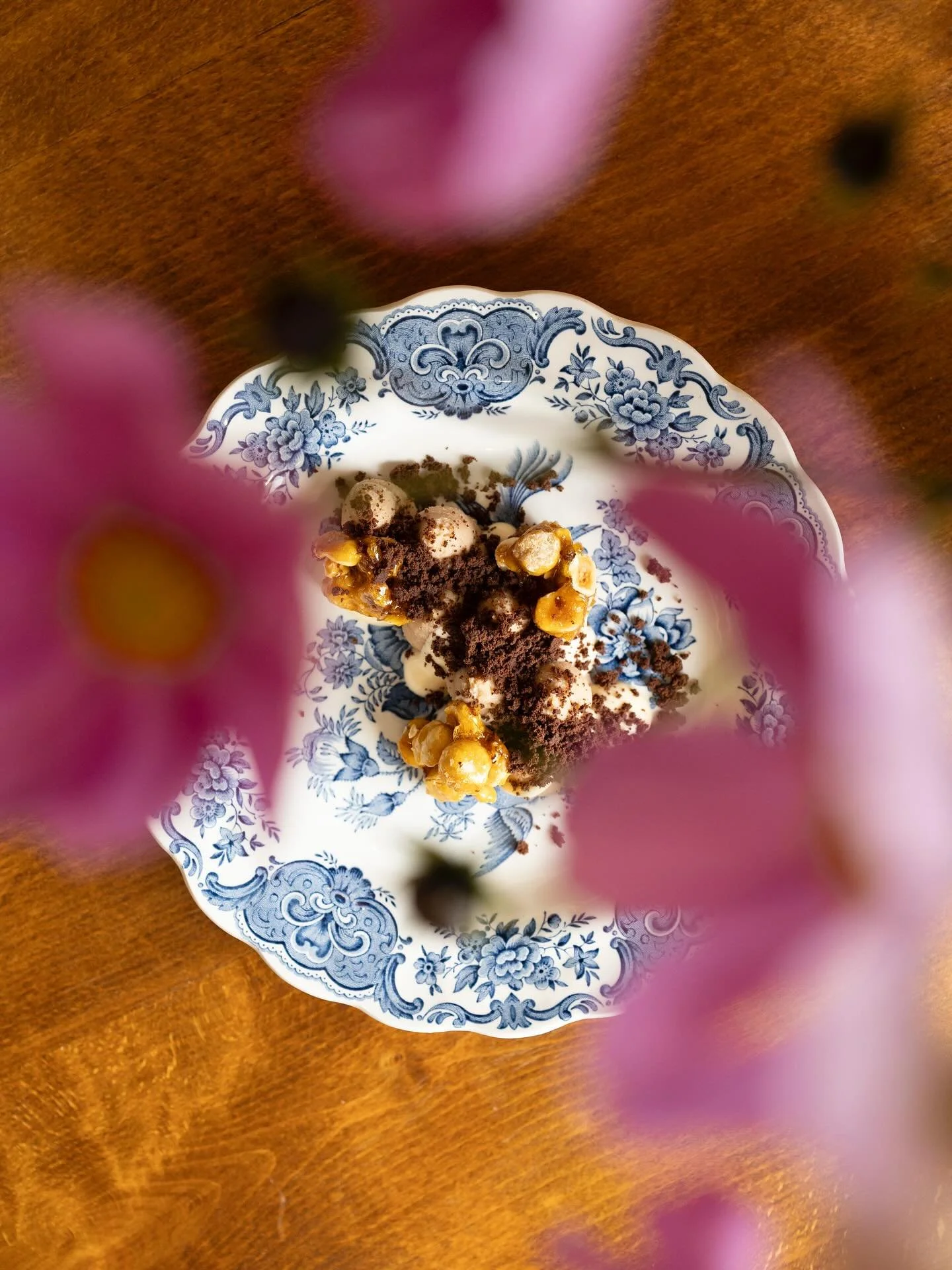 ✨ OK LOVE YOU BYE ✨ 
Depuis Mardi, la nouvelle carte est en place au Petit, alors avec un peu de tristesse on dit au revoir &agrave; ce dessert que vous avez ador&eacute; 🩷 la bonne nouvelle, son rempla&ccedil;ant est incroyable 😍 foncez ⚡️