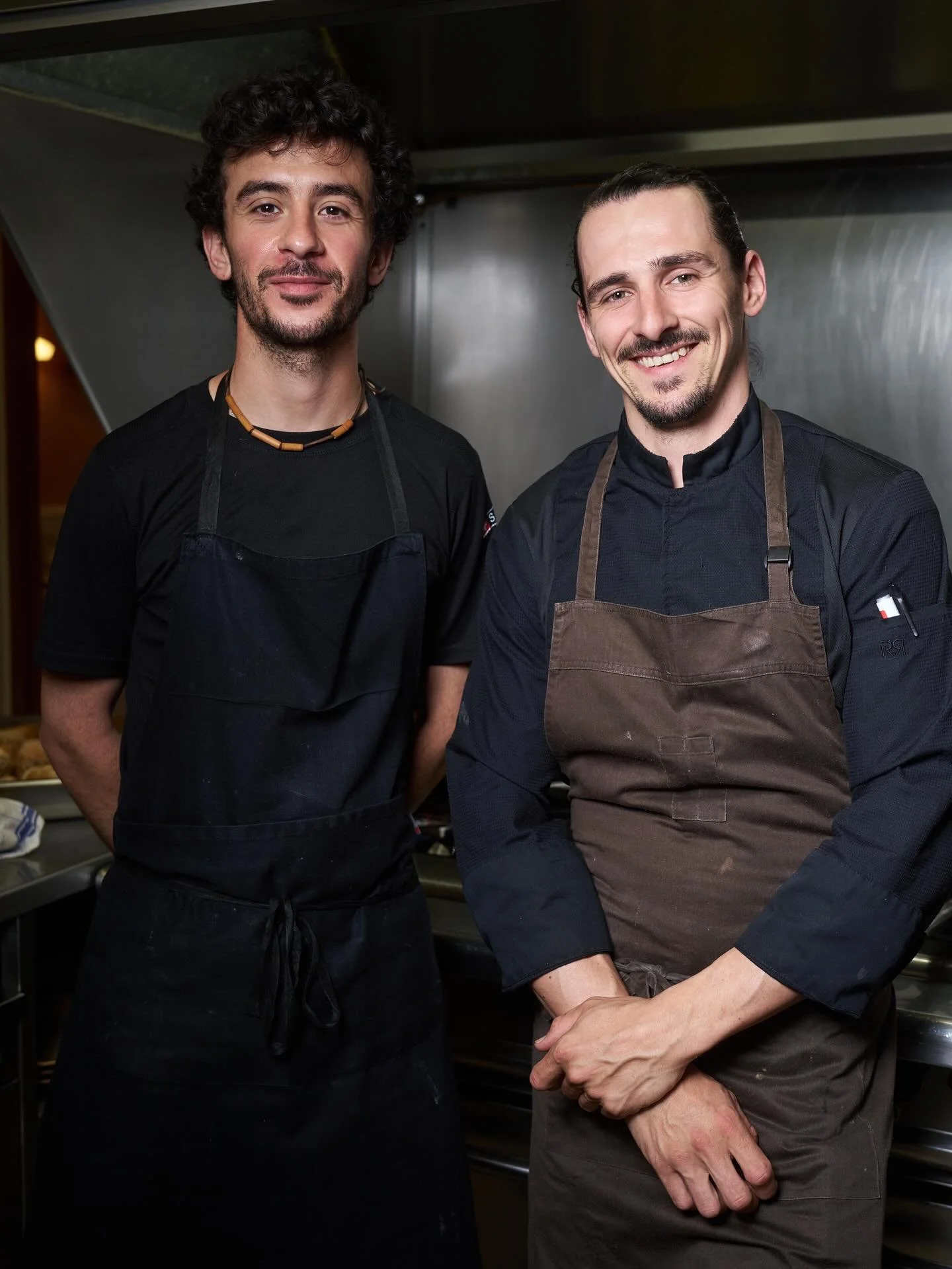 ✨ MAGIC TEAM ✨
Lukas &amp; Boris, les magiciens derri&egrave;re vos assiettes 💪