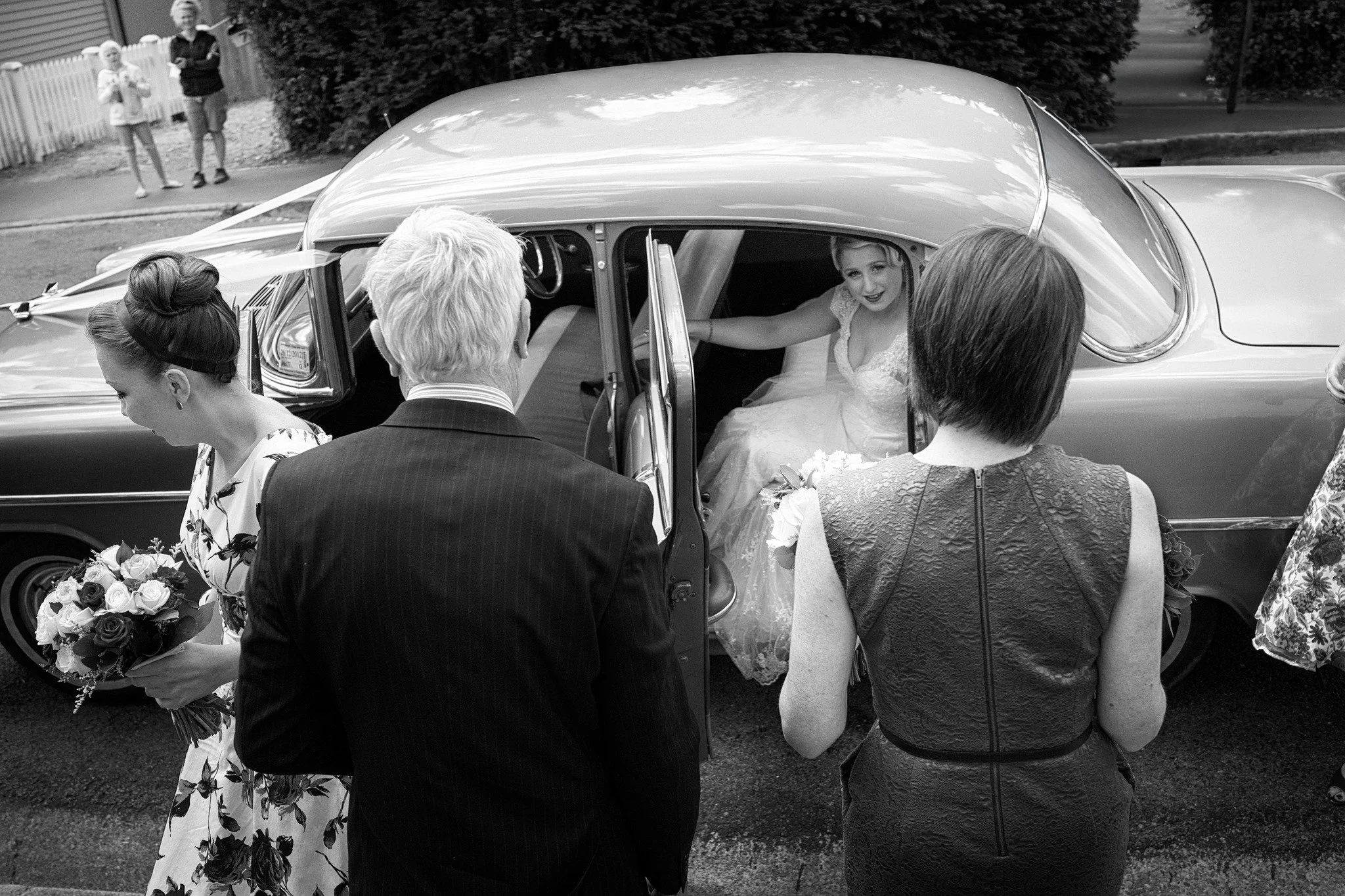 💍 Moments 💍
A deep breath before it all begins &mdash; the bride steps out, her parents looking on with love and pride. Captured in a true photo-documentary style &mdash; honest, unposed, and full of feeling.

#WeddingDay #BridalArrival #Documentar