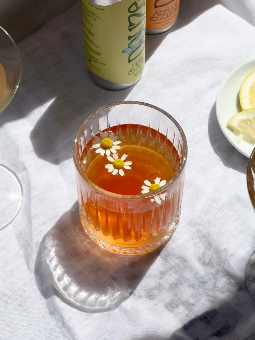 @drinkdouze, le p&eacute;tillant 0% 🦎

Art director @julieandre3000 @cartonmagazine 

#douze #drinkdouze