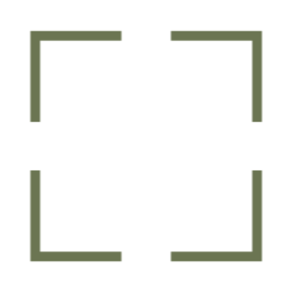 Diagram of a four-way intersection with traffic lights at each corner.