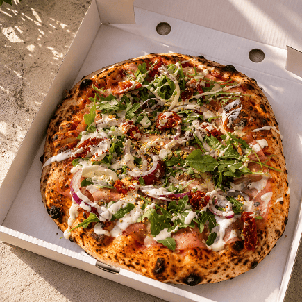 Pizza Mortadela y Pistacho