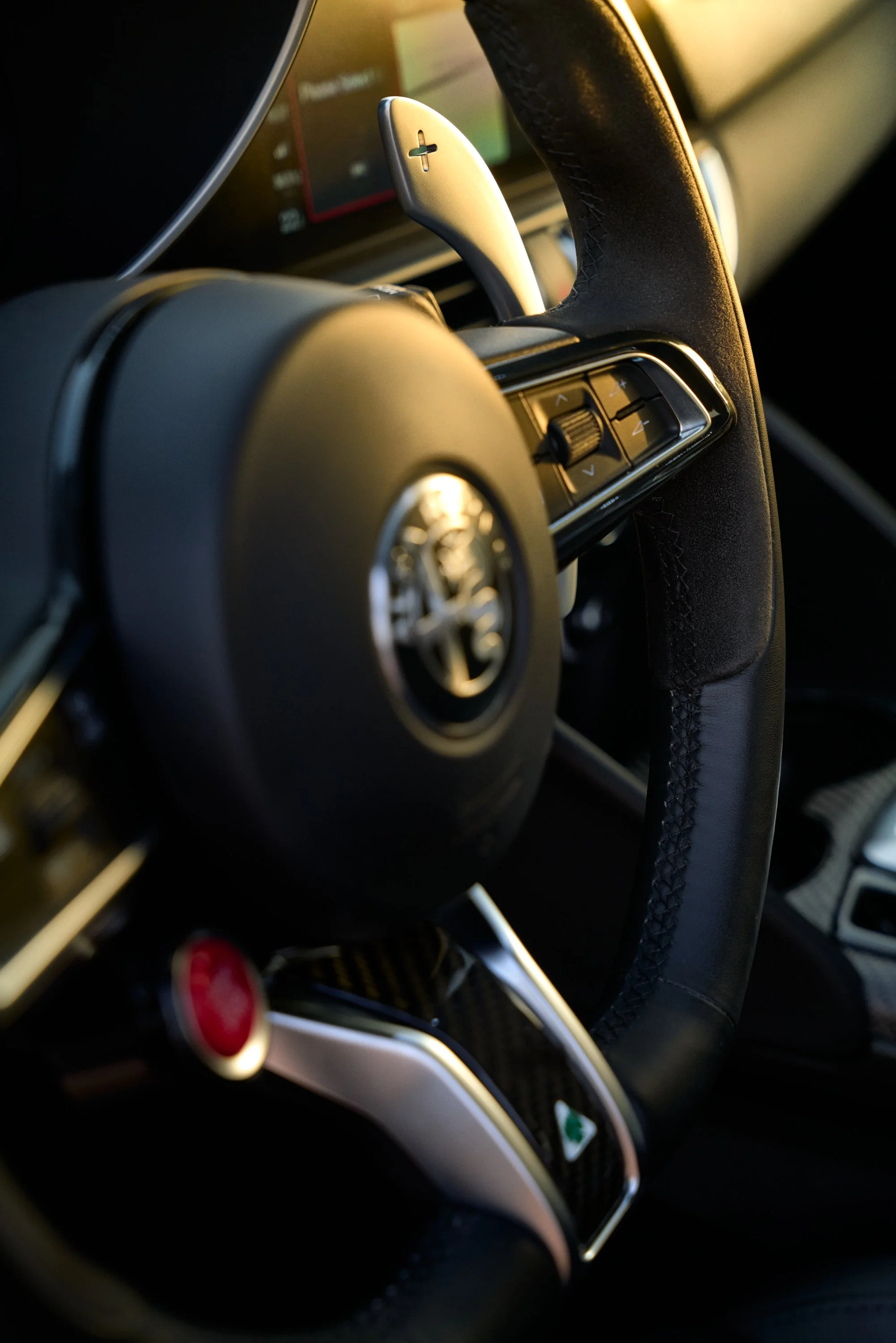 Alfa Romeo_Giulia_QV_270.jpg