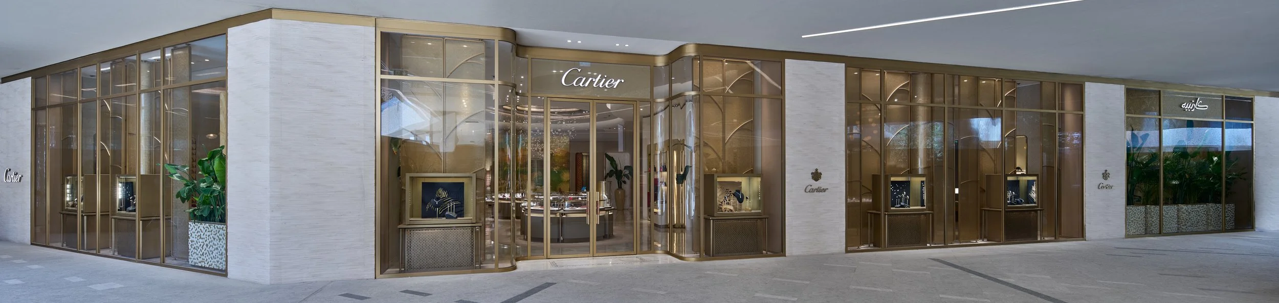 Cartier_VM_Solitaire Mall_11.jpg