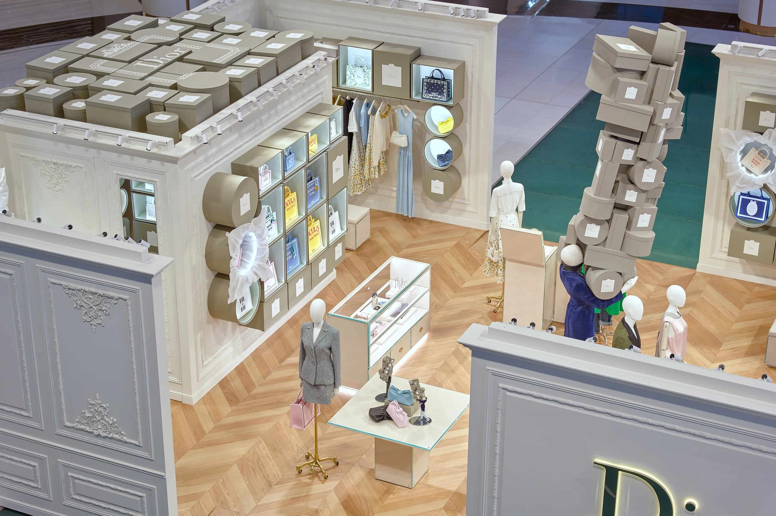 Dior_VM_Dubai Mall_Popup_Amended_January_2026_11.jpg