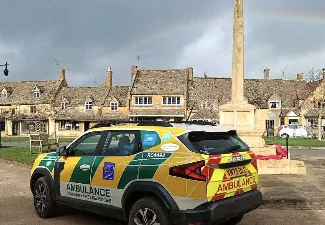 The Vale of Evesham CFRs brand new response vehicle parked at the memorial in Broadway