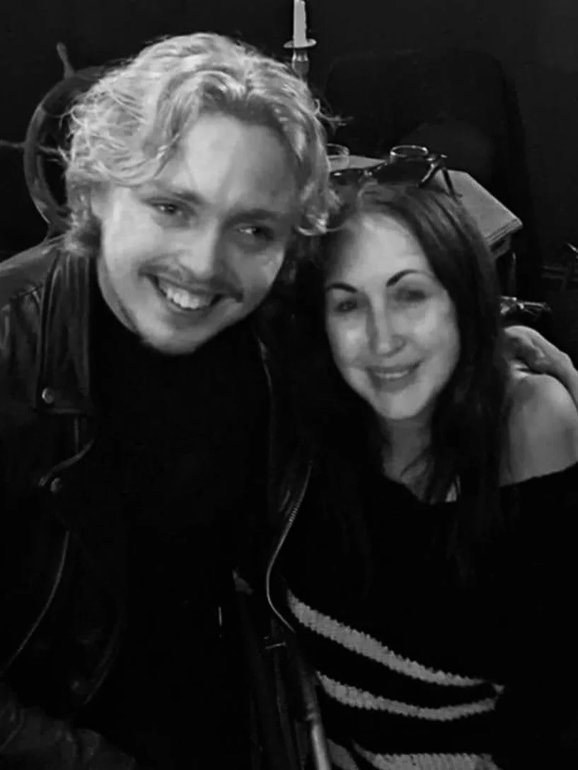 I want to send all my love to our CAPTAIN, SALLY! @thesongbird_hq. A fighter, a great woman, who does so much for her team! We are all with you Sal! ❤️🤘