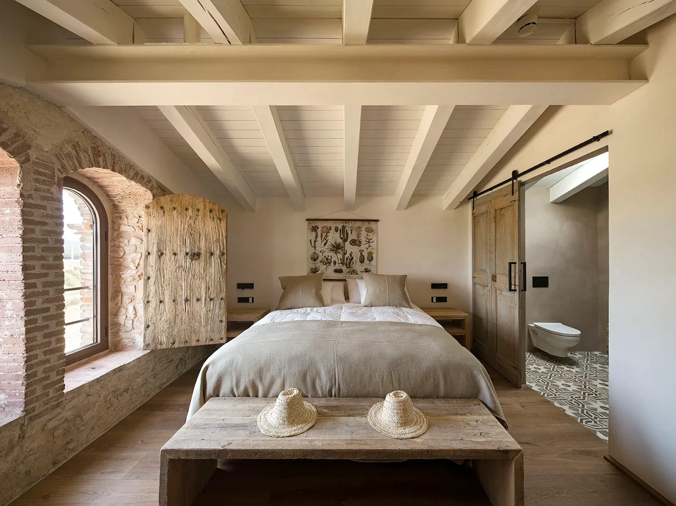 retiro-yoga-cataluña-asana-groove-habitación-11 copia.webp