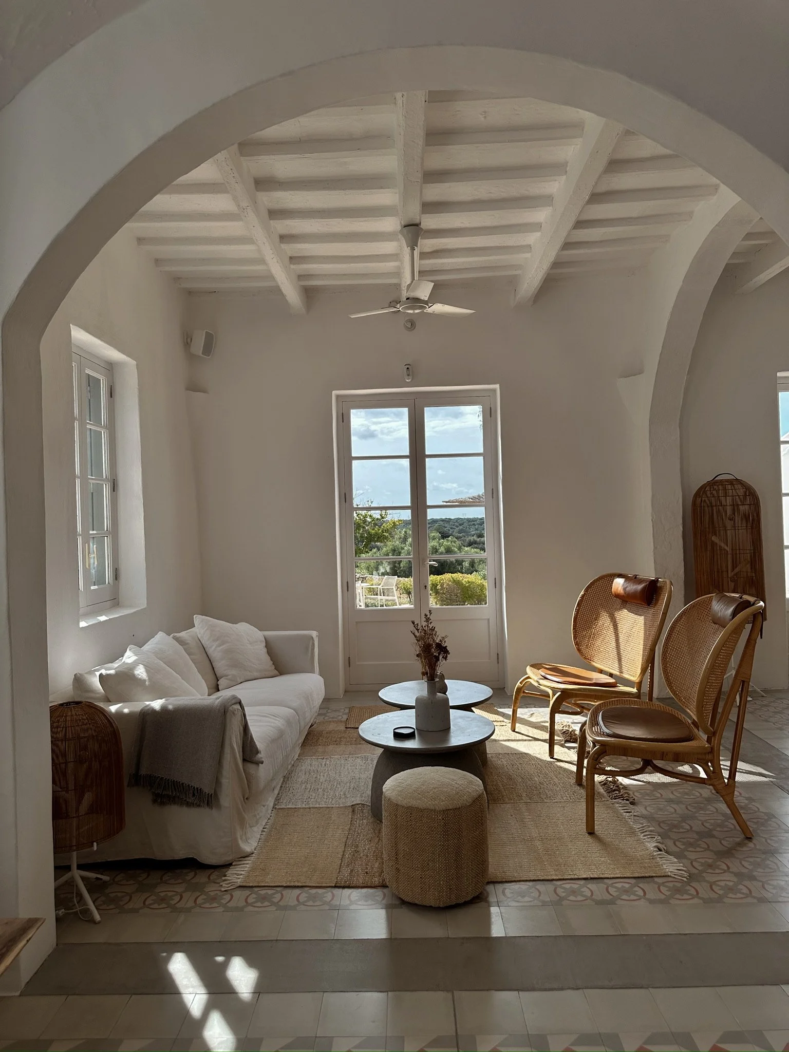 jivamukti-yoga-retreat-menorca-es-bec-daguila-2024-2.JPG