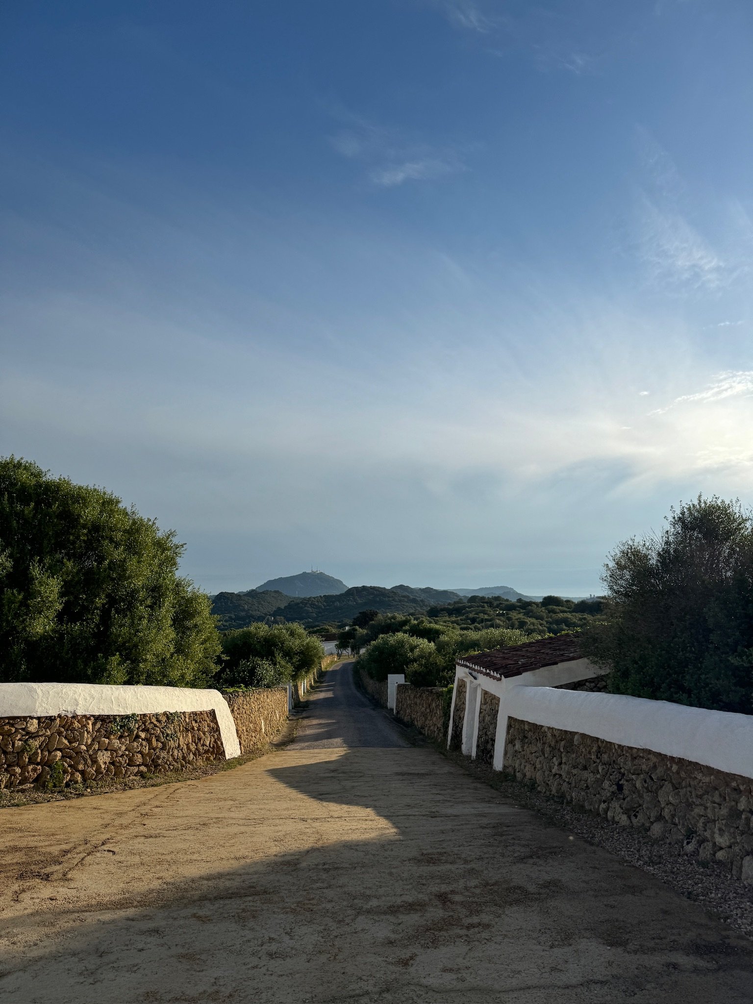 jivamukti-yoga-retreat-menorca-es-bec-daguila-2024-4.JPG
