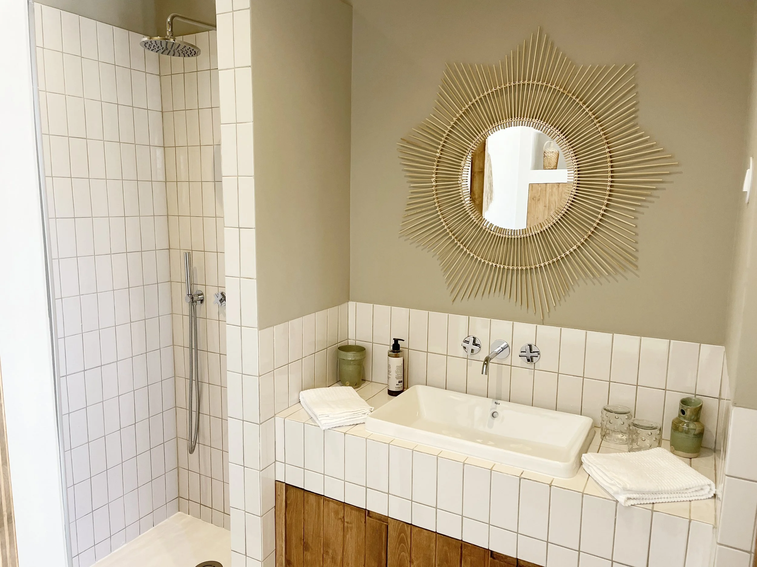 baño-retiro-yoga-portugal..jpg