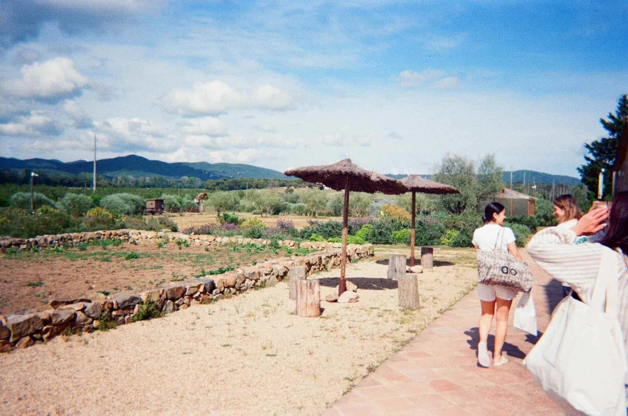 jivamukti-yoga-retreat-costa-brava-la-cura-13.jpg