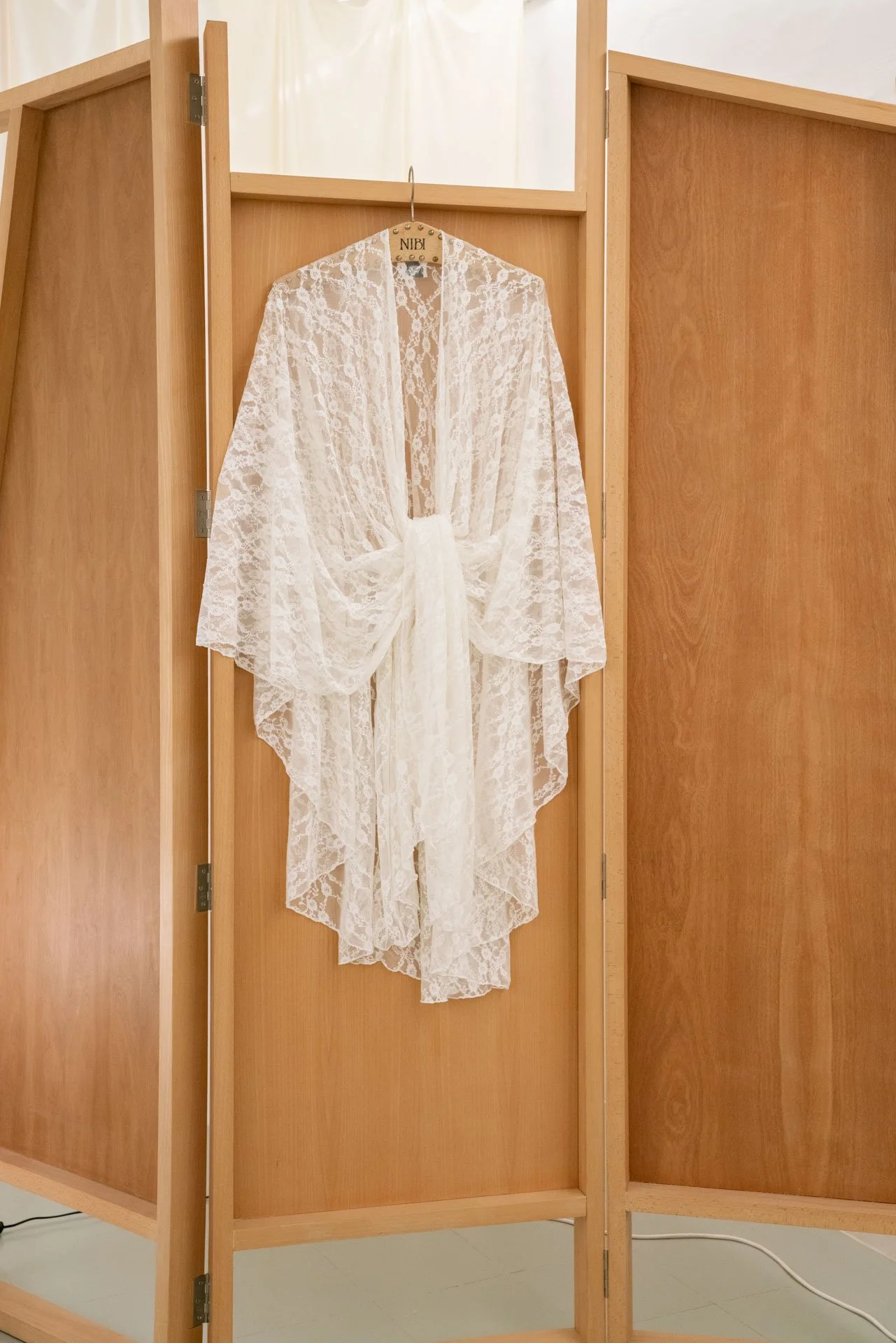 white-lace-angel cape-nibi-4.jpg