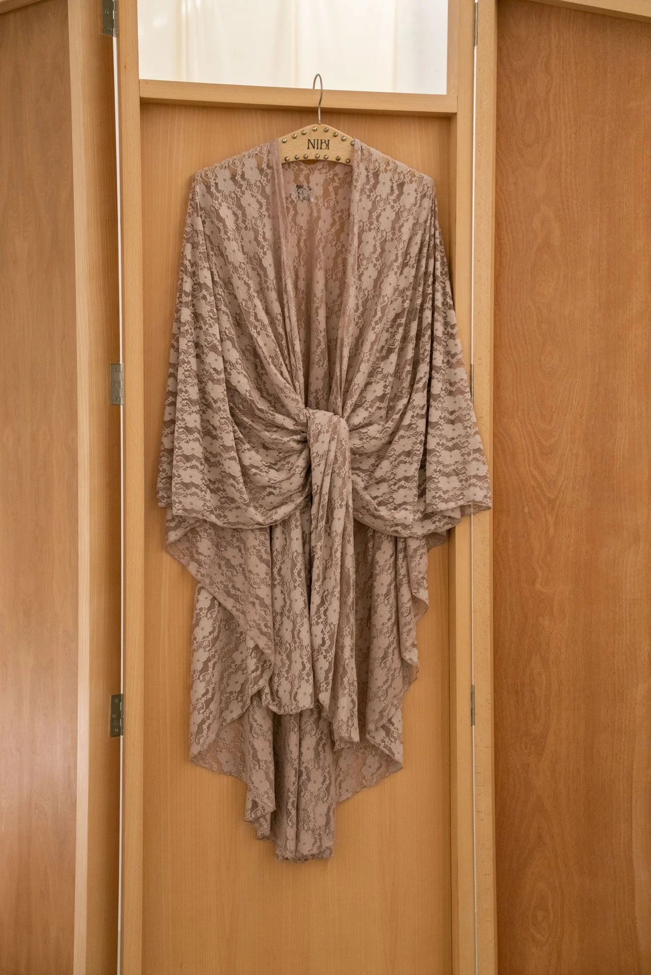 taupe-lace-angel cape-nibi-3.jpg