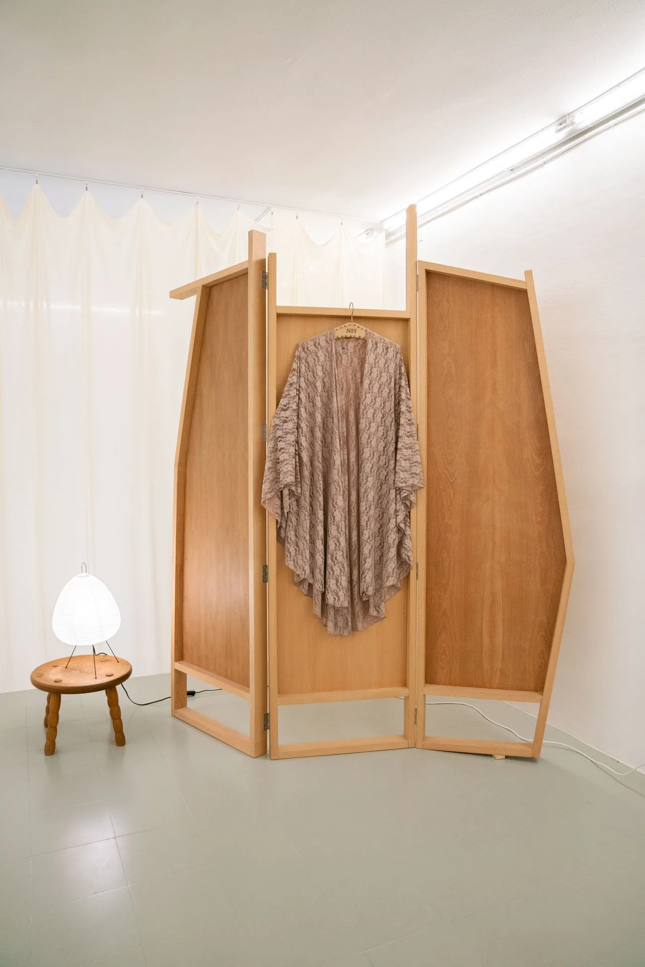 taupe-lace-angel cape-nibi-1.jpg